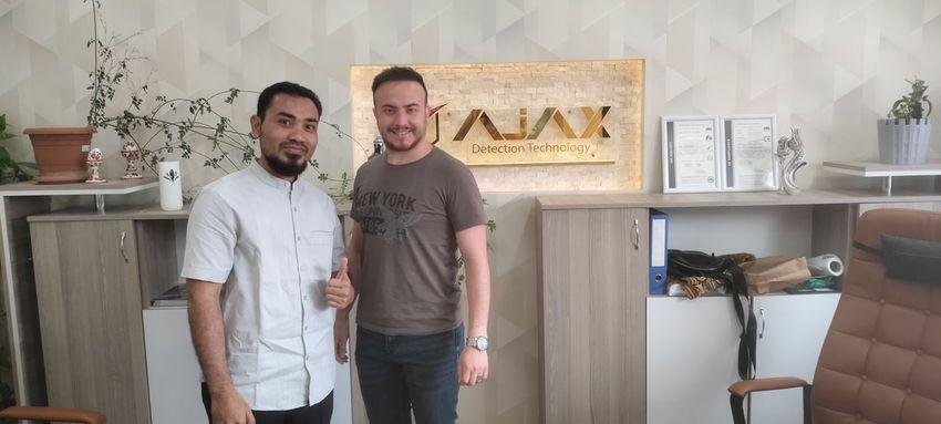 Bersama Manager Ajax Detector
