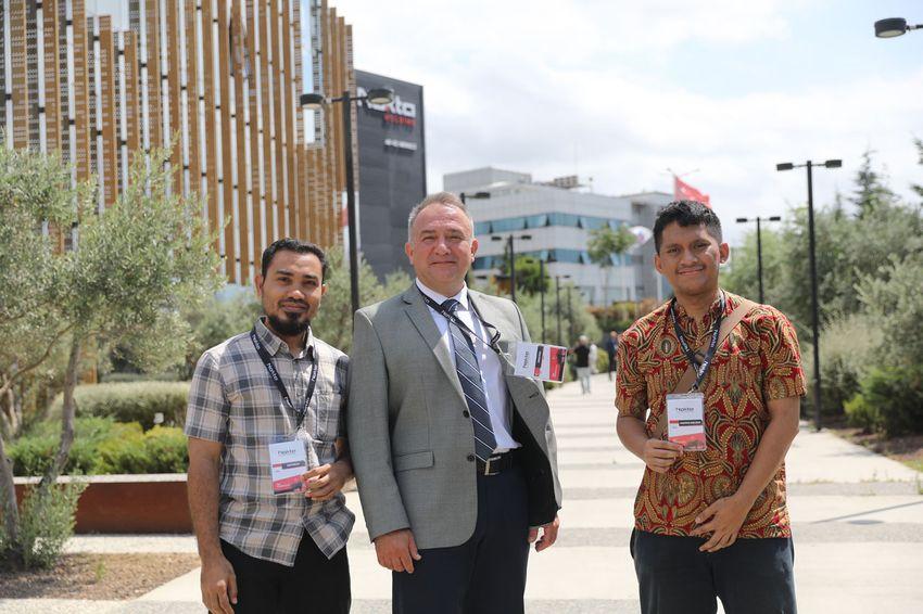 Bersama Manager Ajax Detector